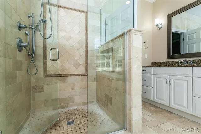 $535,000 | 10 Dunbridge Court, Glen Carbon, IL 62034