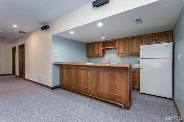 $535,000 | 10 Dunbridge Court, Glen Carbon, IL 62034