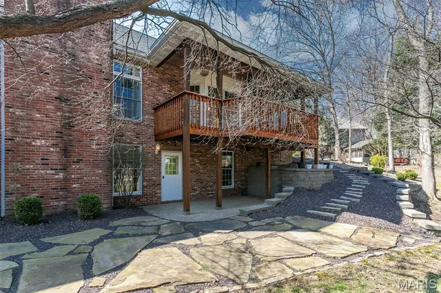 $535,000 | 10 Dunbridge Court, Glen Carbon, IL 62034