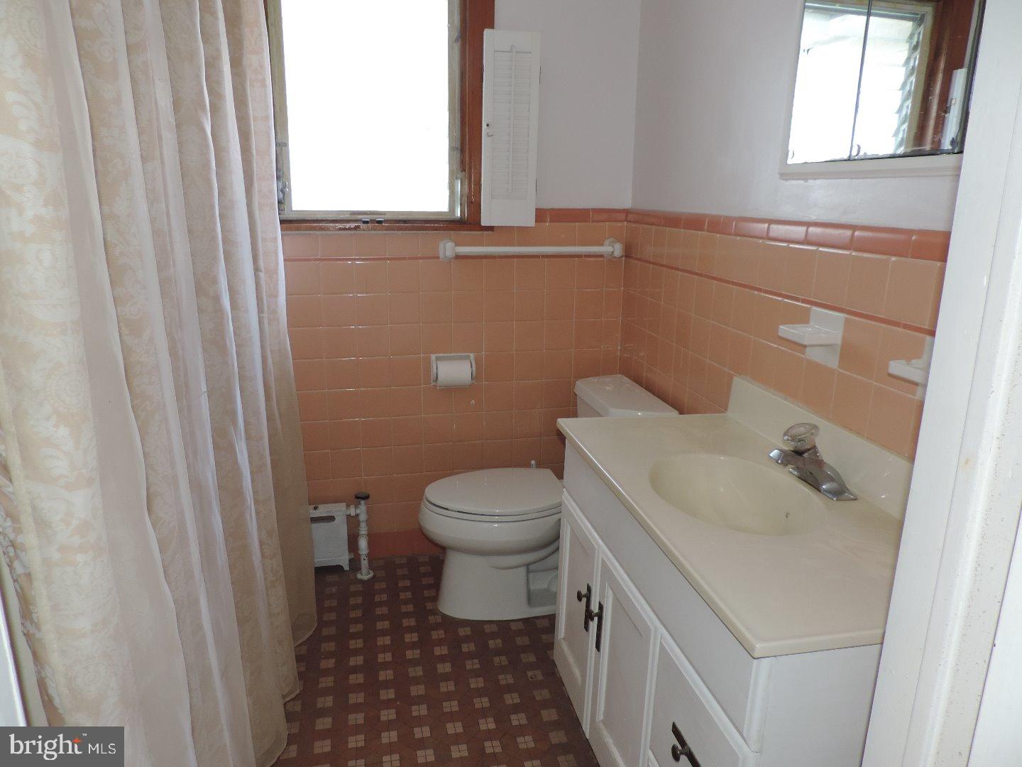 708 Darby Road Havertown, PA 19083 - Photo 23 of 25 Bathroom