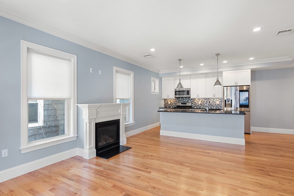 15 Preble Street, Unit 4 Boston, MA 02127 - Photo 8 of 23