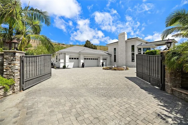 a view of house and outdoor space