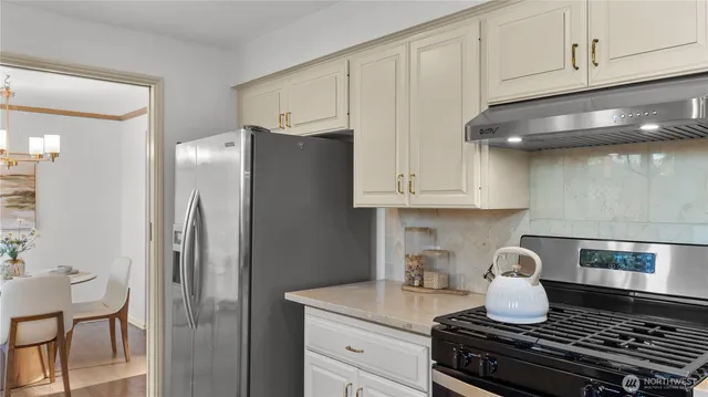 $3,388,000 | 2404 79th Avenue Northeast, Medina, WA 98039