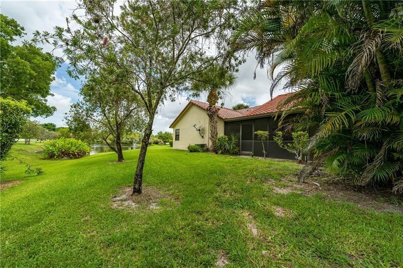 10300 Hidden Springs Court, Unit 10300 Boca Raton, FL 33498 - Photo 11 of 24 Photo 11