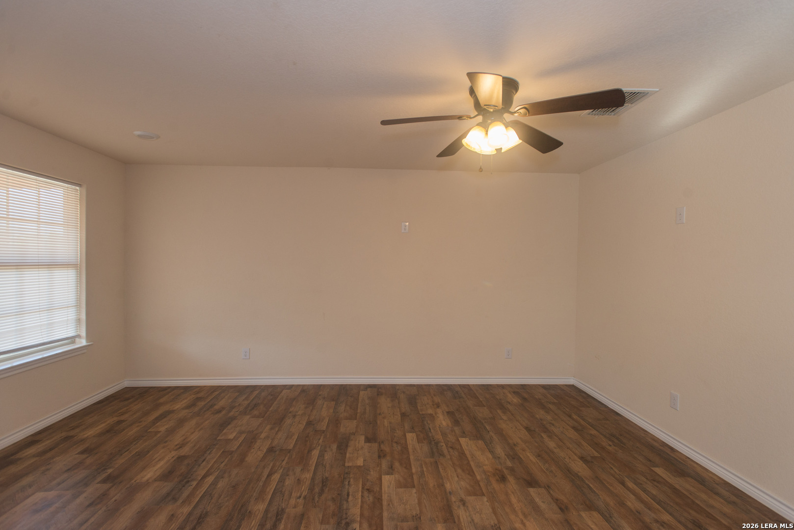 11622 Obrien Road Atascosa, TX 78002 - Photo 5 of 34 Gallery Image 5