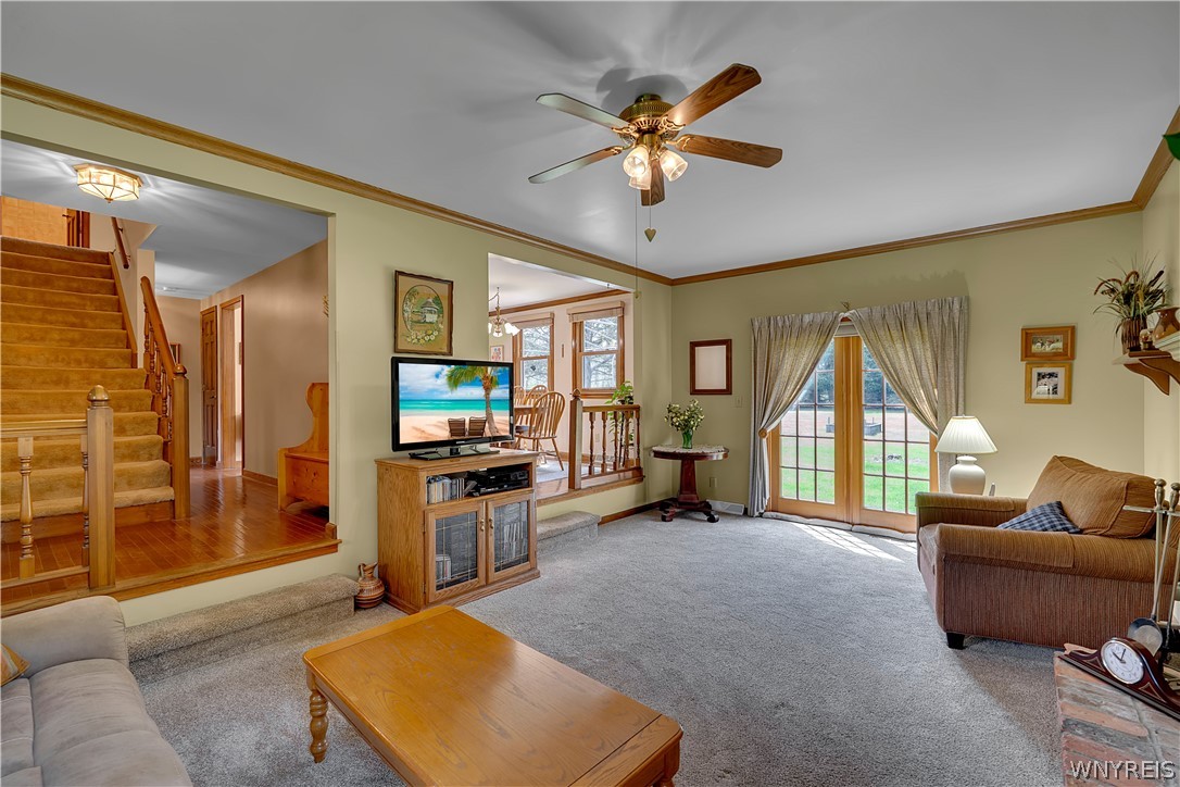 100 3 Rod Road Alden, NY 14004 - Photo 10 of 40 Living Room