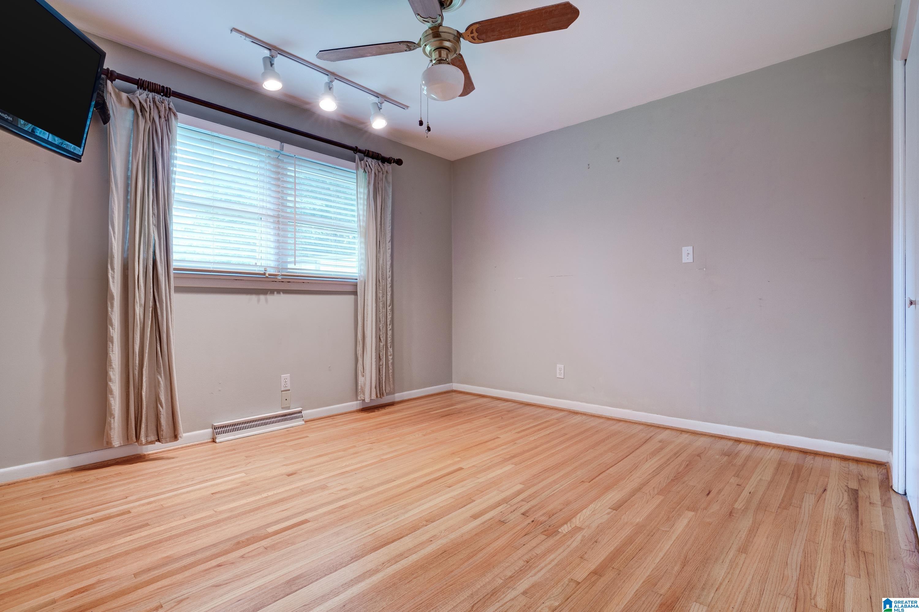 329 11th Street Northwest Alabaster, AL 35007 - Photo 14 of 27