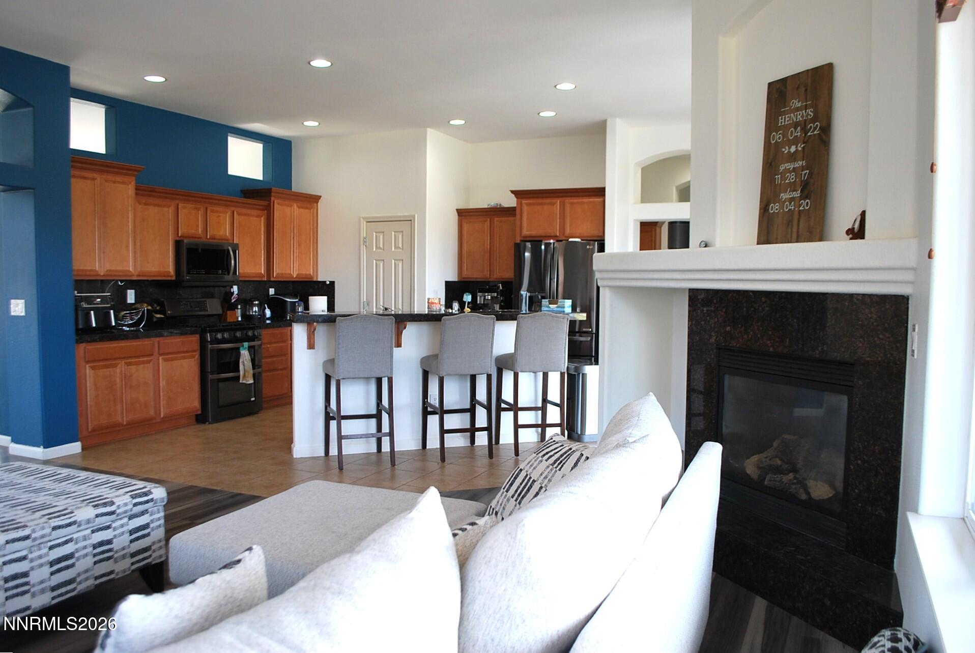 17840 Cedar Mountain Drive Reno, NV 89508 - Photo 15 of 60 Great Room/Kitchen