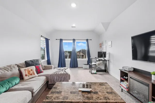 $3,975 | 2470 Pebble Bank Lane, Midlothian, TX 76065