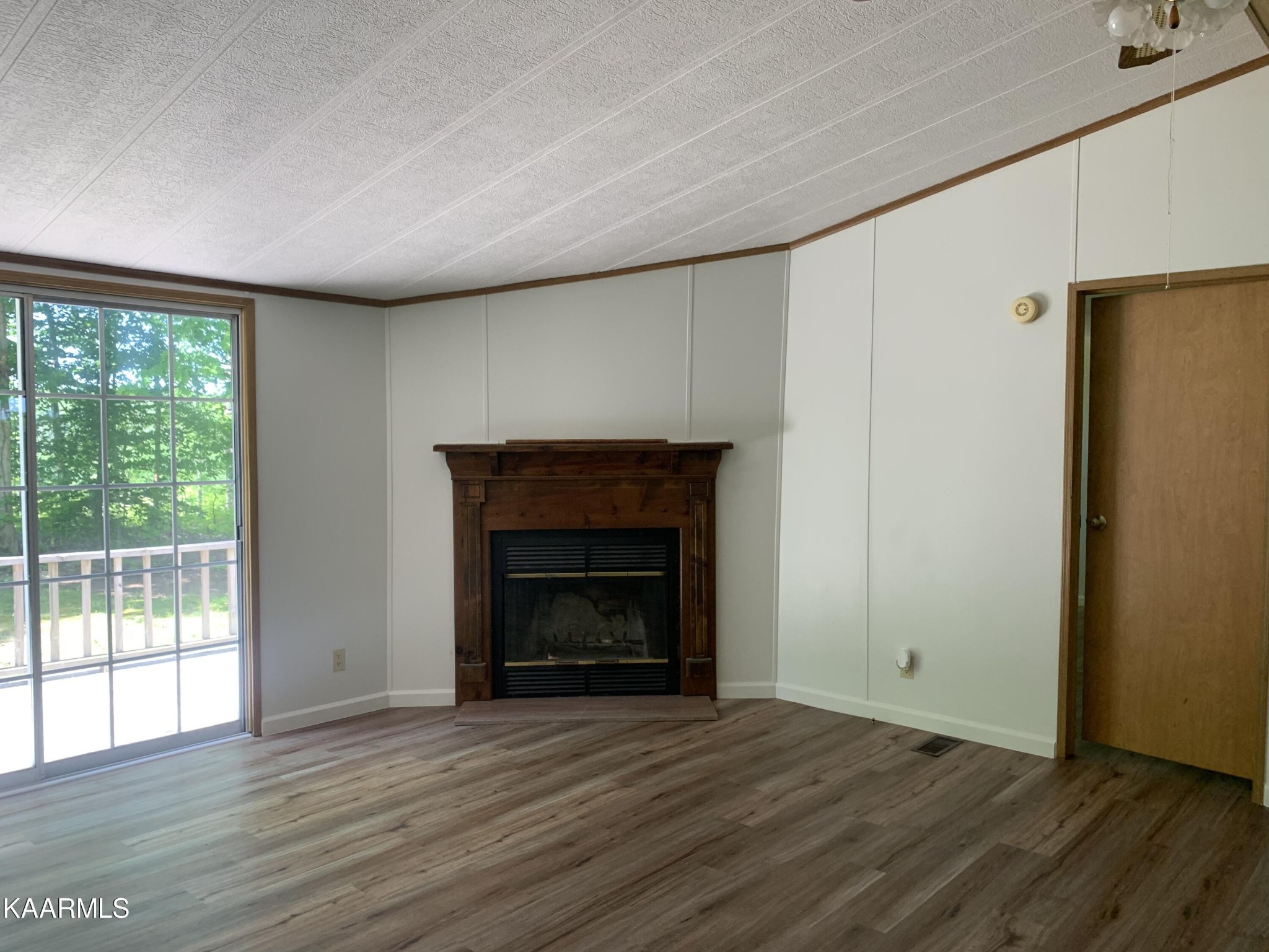 6340 Baptist Ridge Road Hilham, TN 38568 - Photo 3 of 9 Gallery Image 3