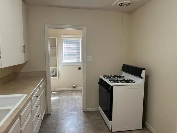 $289,950 | 1621 Frienza Avenue, Sacramento, CA 95815
