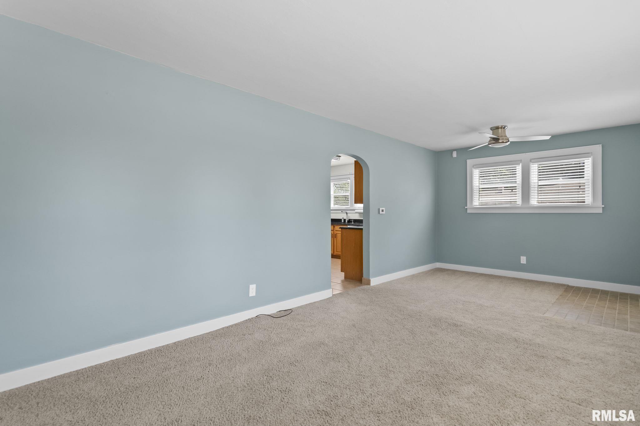 3252 South 2nd Street Springfield, IL 62703 - Photo 4 of 33