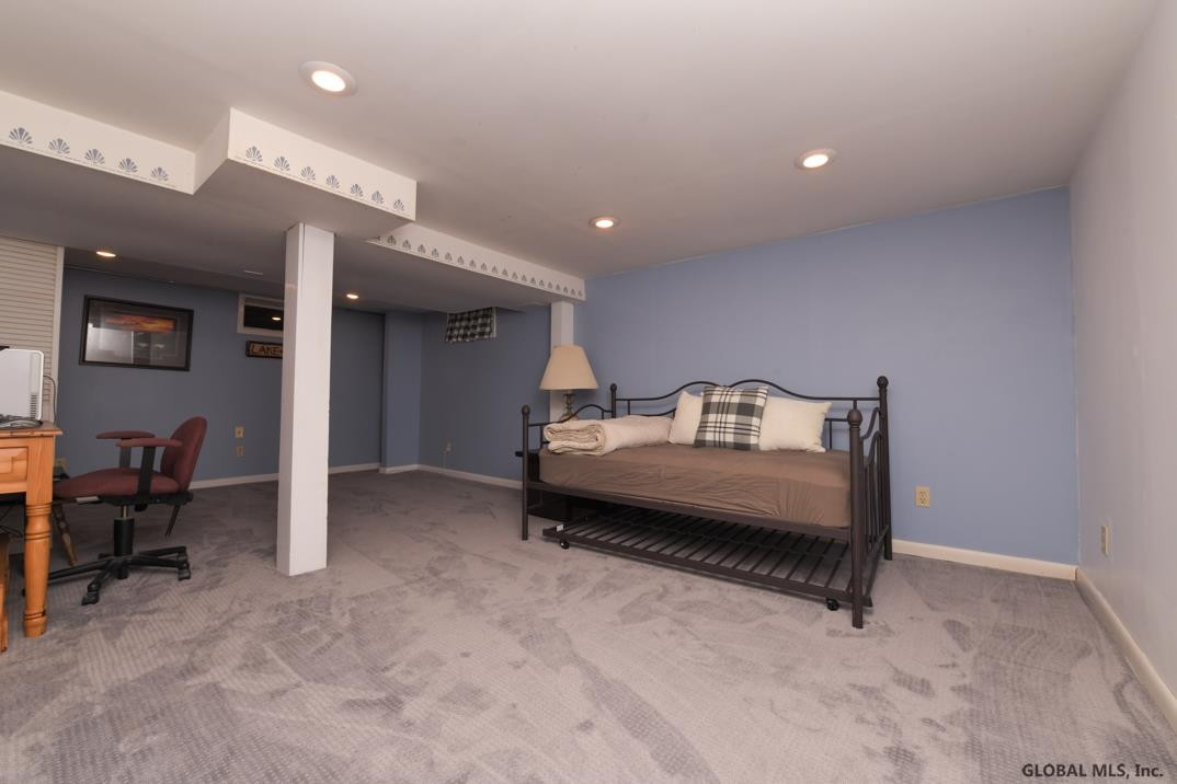 17 Wellington Road Bethlehem, NY 12054 - Photo 18 of 25 Photo 18