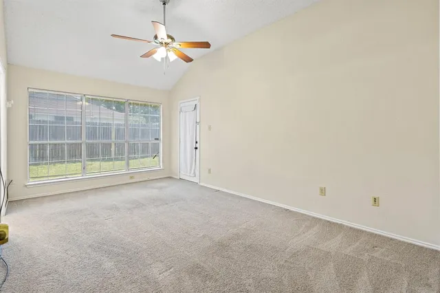 $2,100 | 5209 Livermore Drive, Arlington, TX 76017