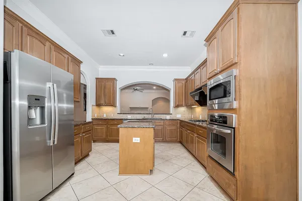 $3,100 | 1522 Olive Park, Houston, TX 77077
