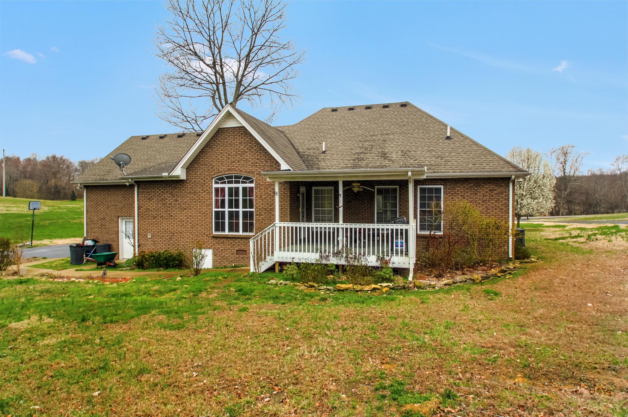 2735 Derby Run Road Springfield, TN 37172 - Photo 23 of 25 a front view of a house with yard
