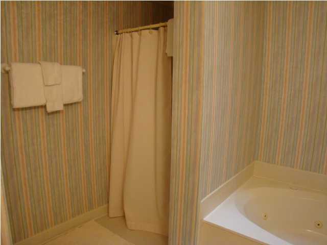 28 Moreno Point Road, Unit A Destin, FL 32541 - Photo 12 of 21 Gallery Image 12
