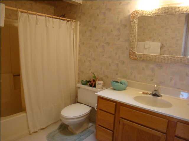28 Moreno Point Road, Unit A Destin, FL 32541 - Photo 15 of 21 Gallery Image 15
