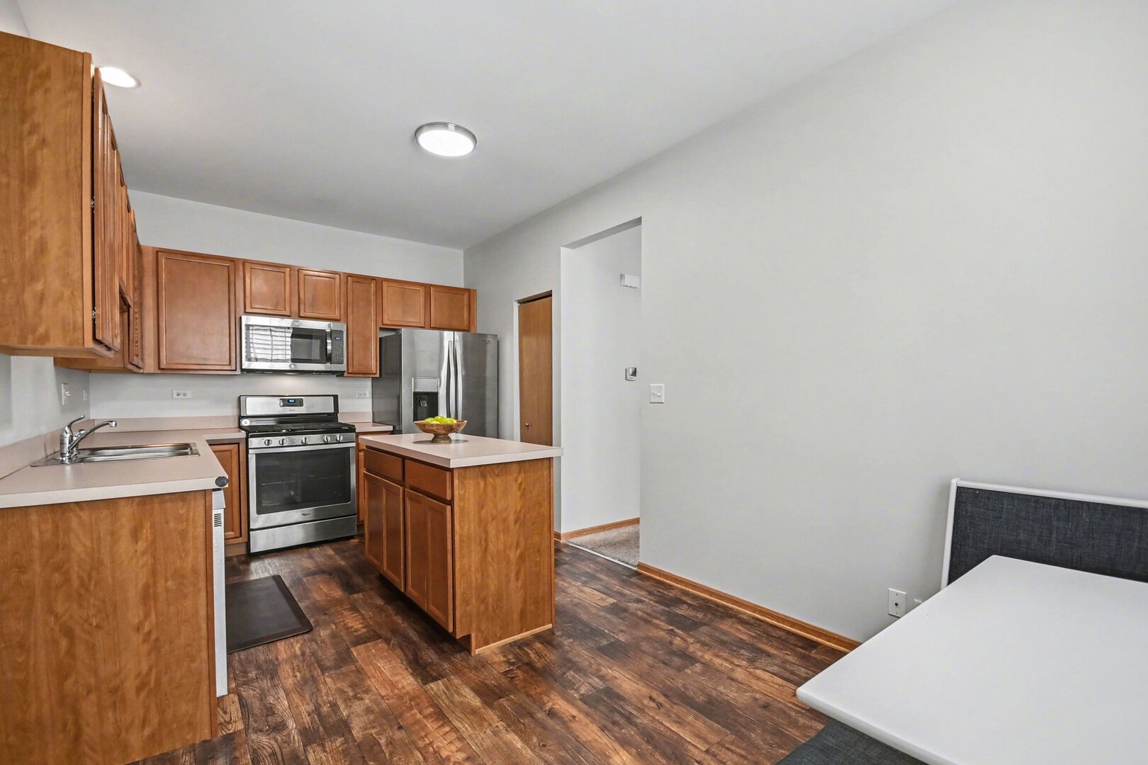 3643 Daisy Lane Elgin, IL 60124 - Photo 11 of 27