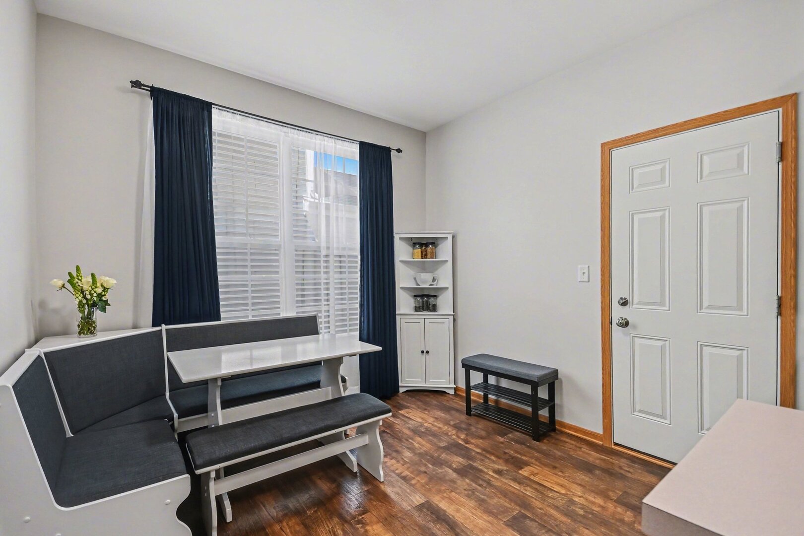 3643 Daisy Lane Elgin, IL 60124 - Photo 9 of 27