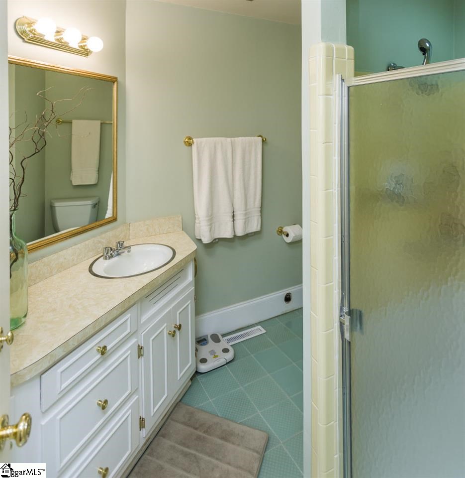 102 Shelburne Road Greenville, SC 29607 - Photo 11 of 30