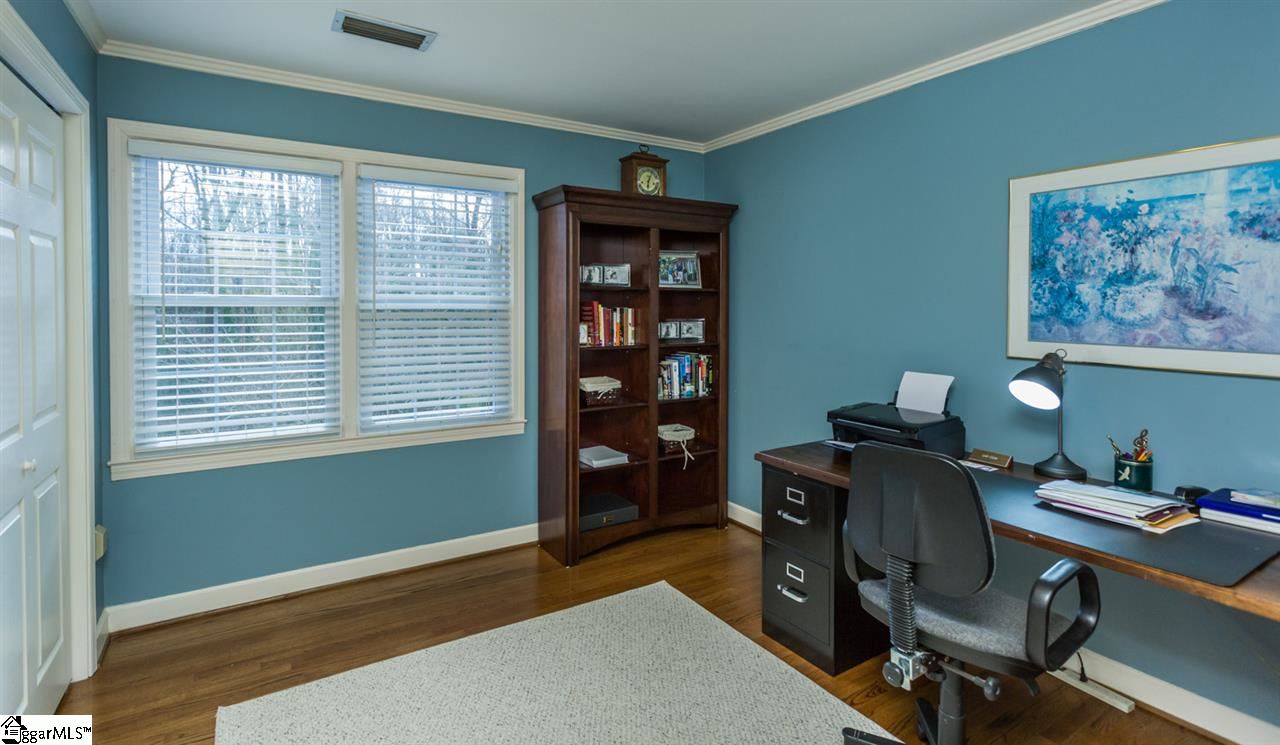 102 Shelburne Road Greenville, SC 29607 - Photo 18 of 30