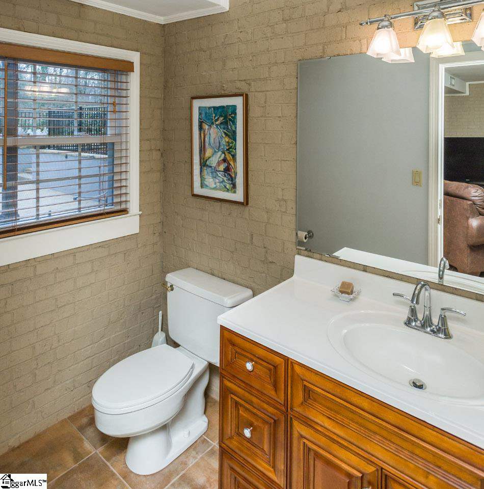 102 Shelburne Road Greenville, SC 29607 - Photo 24 of 30