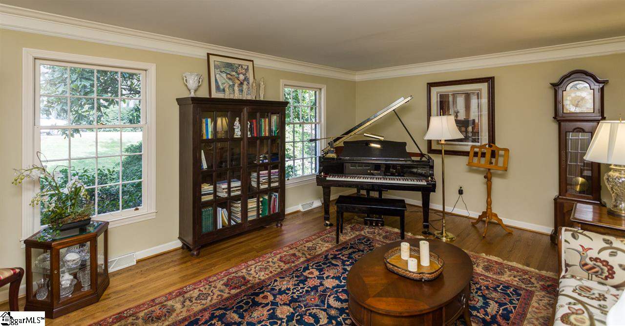 102 Shelburne Road Greenville, SC 29607 - Photo 4 of 30