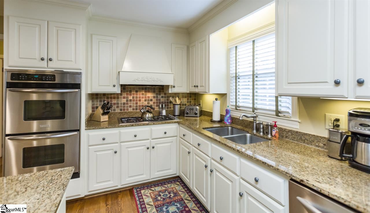 102 Shelburne Road Greenville, SC 29607 - Photo 8 of 30