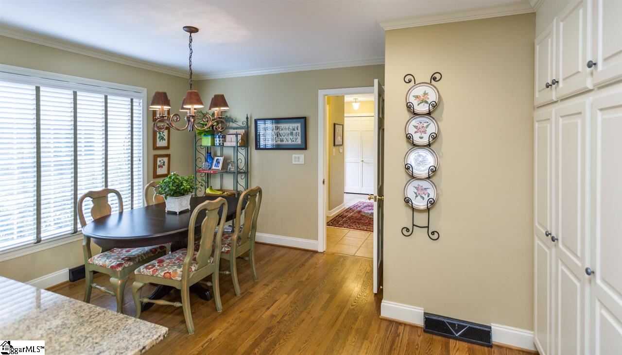 102 Shelburne Road Greenville, SC 29607 - Photo 9 of 30