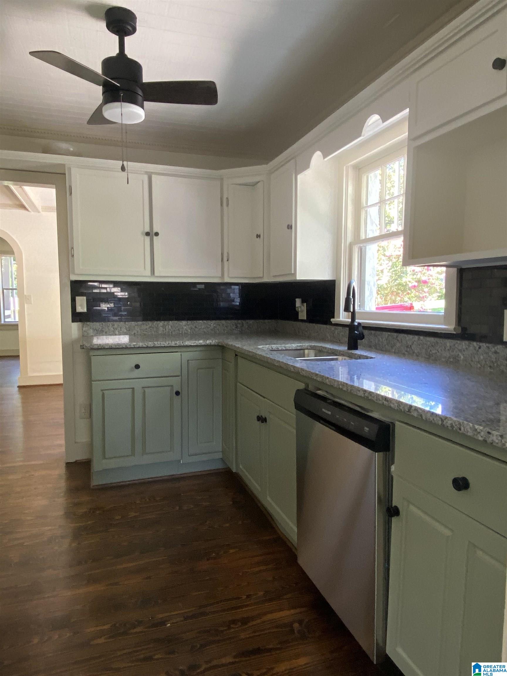 123 Kenilworth Road Bessemer, AL 35023 - Photo 6 of 23
