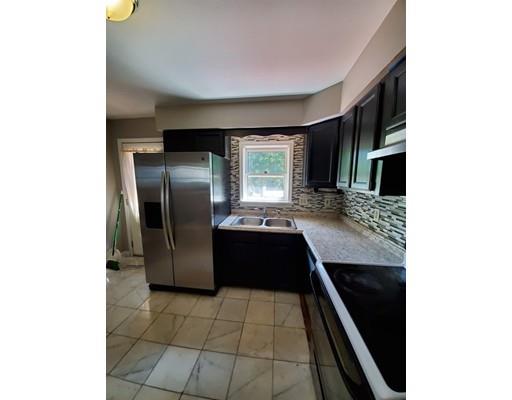 10 Weldon Avenue, Unit B Worcester, MA 01607 - Photo 5 of 20 Gallery Image 5
