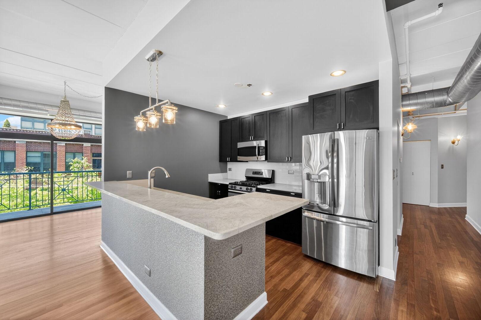 920 West Madison Street, Unit B4 Chicago, IL 60607 - Photo 10 of 34