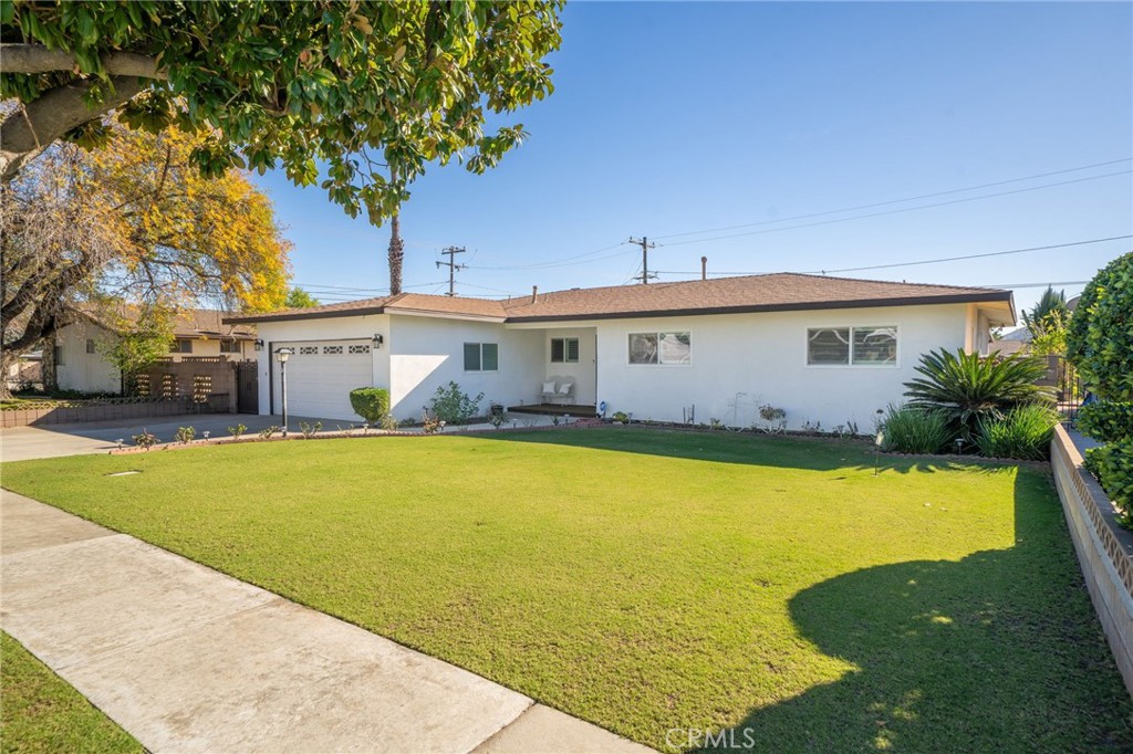 17481 Filbert Street Fontana, CA 92335 - Photo 4 of 37