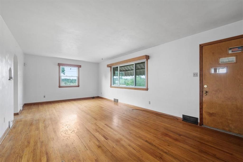 357 Christy Road Tarentum, PA 15084 - Photo 8 of 39 Gallery Image 8