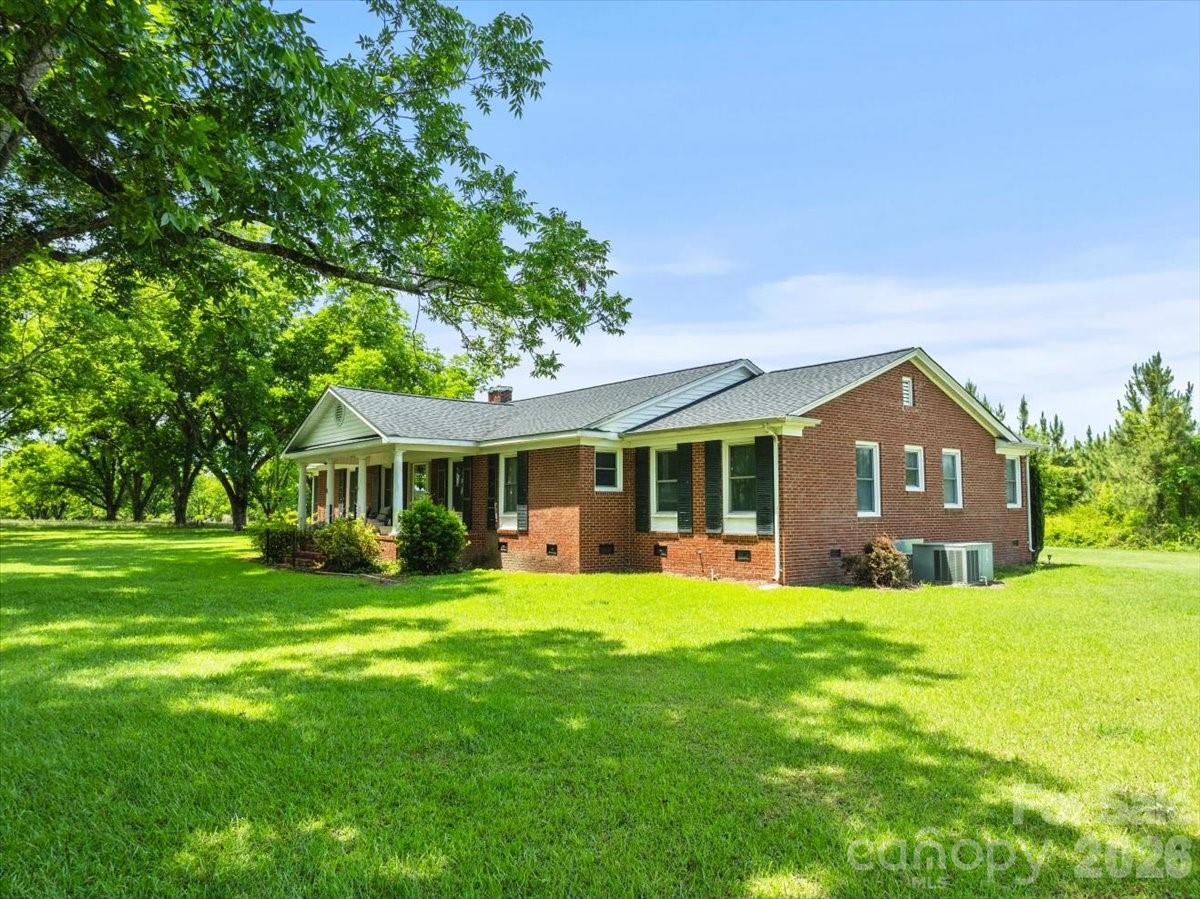 464 Lark Road Cheraw, SC 29520 - Photo 9 of 48