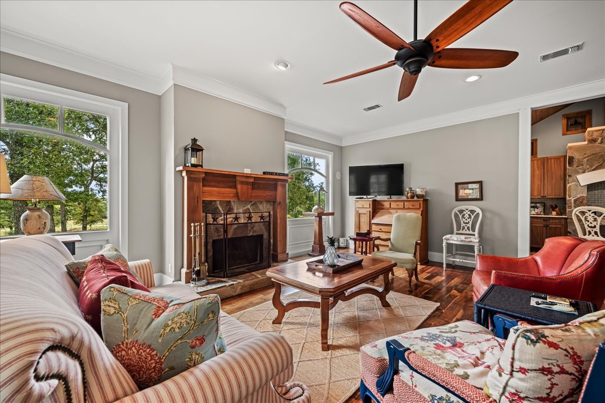 3600 Noak Road Round Top, TX 78954 - Photo 15 of 42 Gallery Image 15