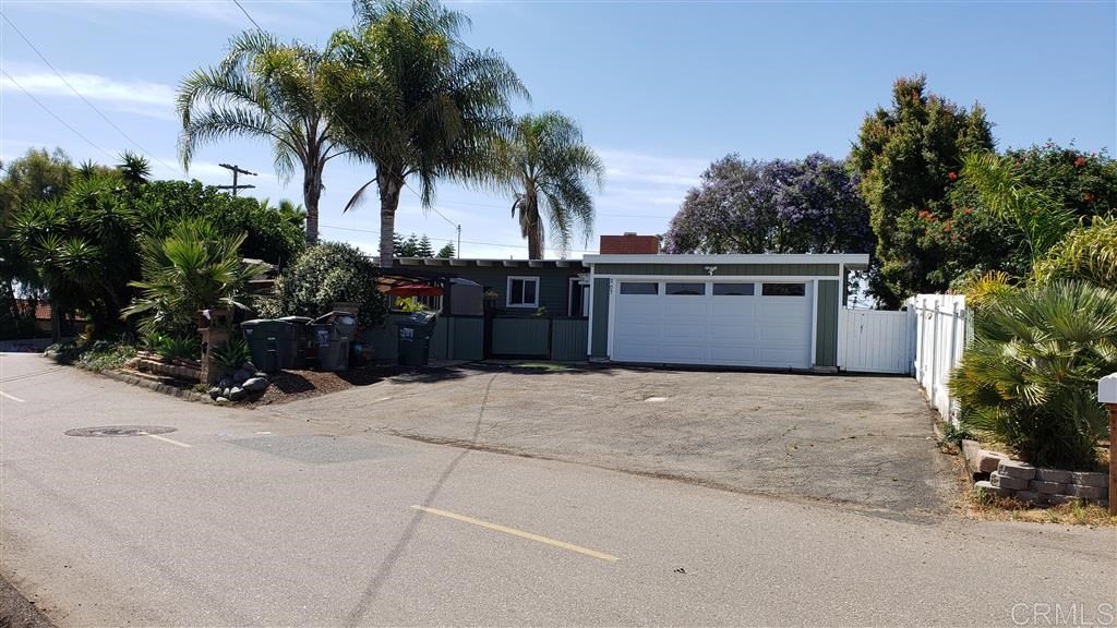 207 Knoll Road Vista, CA 92083 - Photo 1 of 25 Gallery Image 1