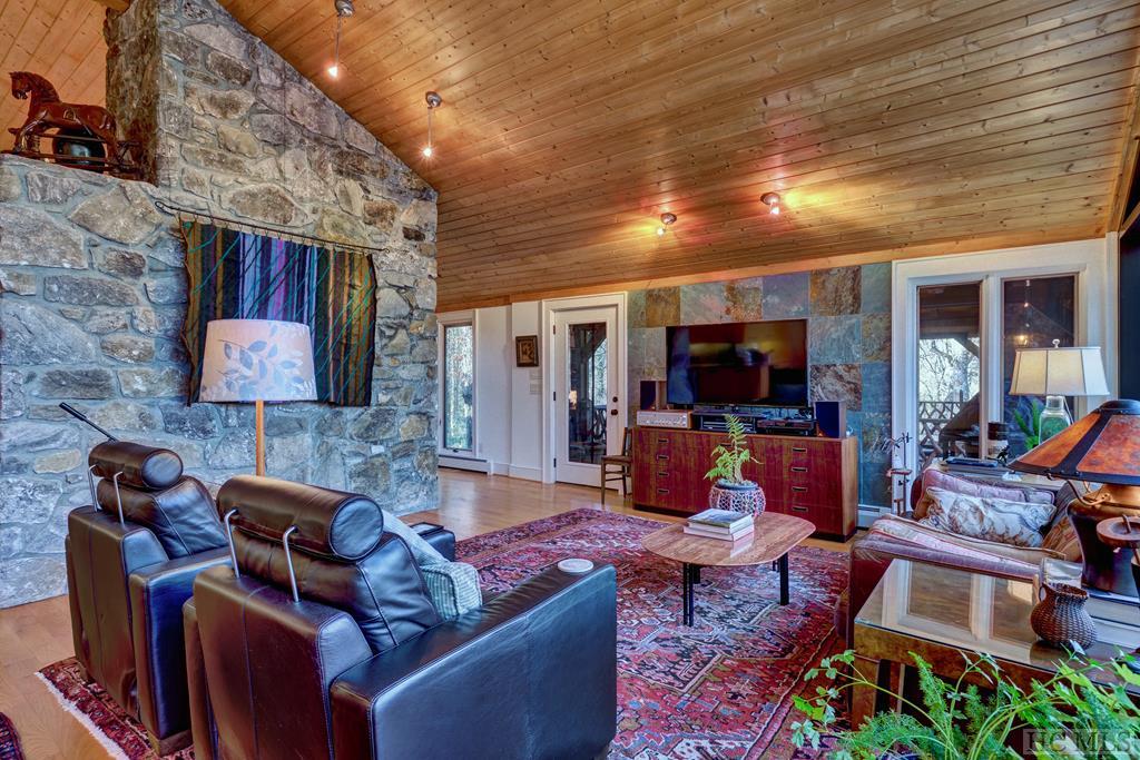 400 Old Toll Road Highlands, NC 28741 - Photo 6 of 28 Gallery Image 6
