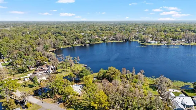 $375,000 | 18703 Lakeshore Drive, Lutz, FL 33549