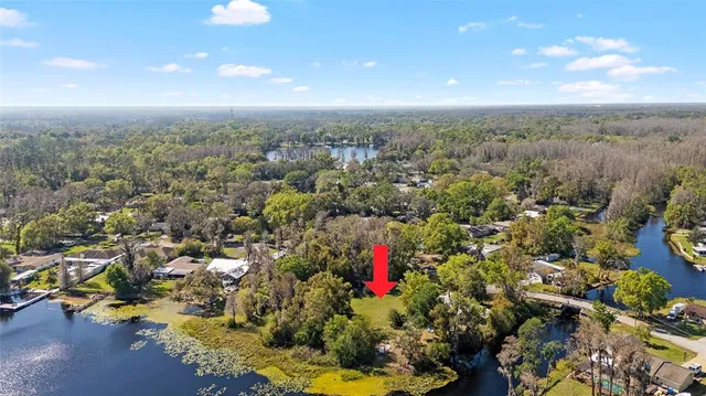 $375,000 | 18703 Lakeshore Drive, Lutz, FL 33549