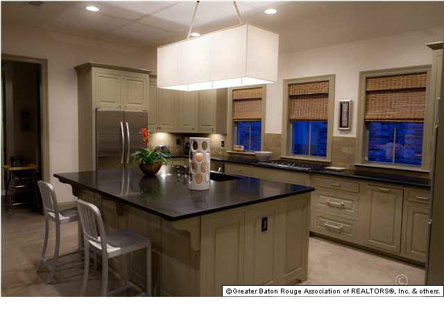 8935 Foxgate Drive Baton Rouge, LA 70809 - Photo 4 of 30 Gallery Image 4