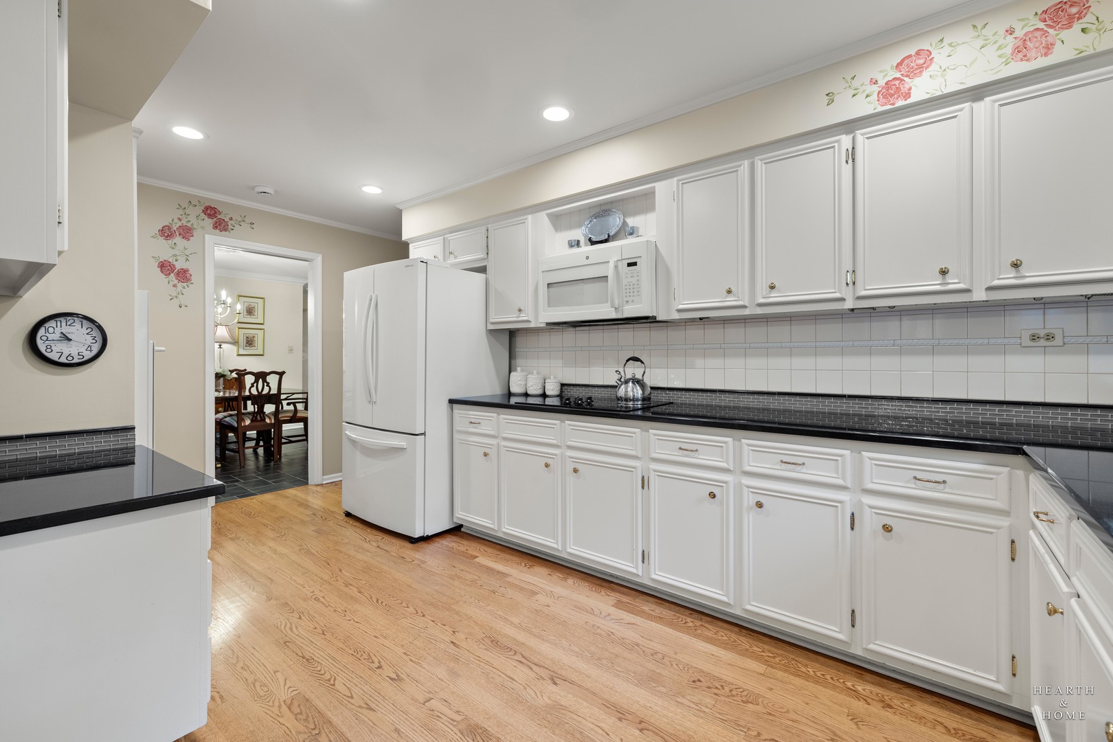 315 Old Mill Road Barrington, IL 60010 - Photo 13 of 37 a kitchen with refrigerator and cabinets