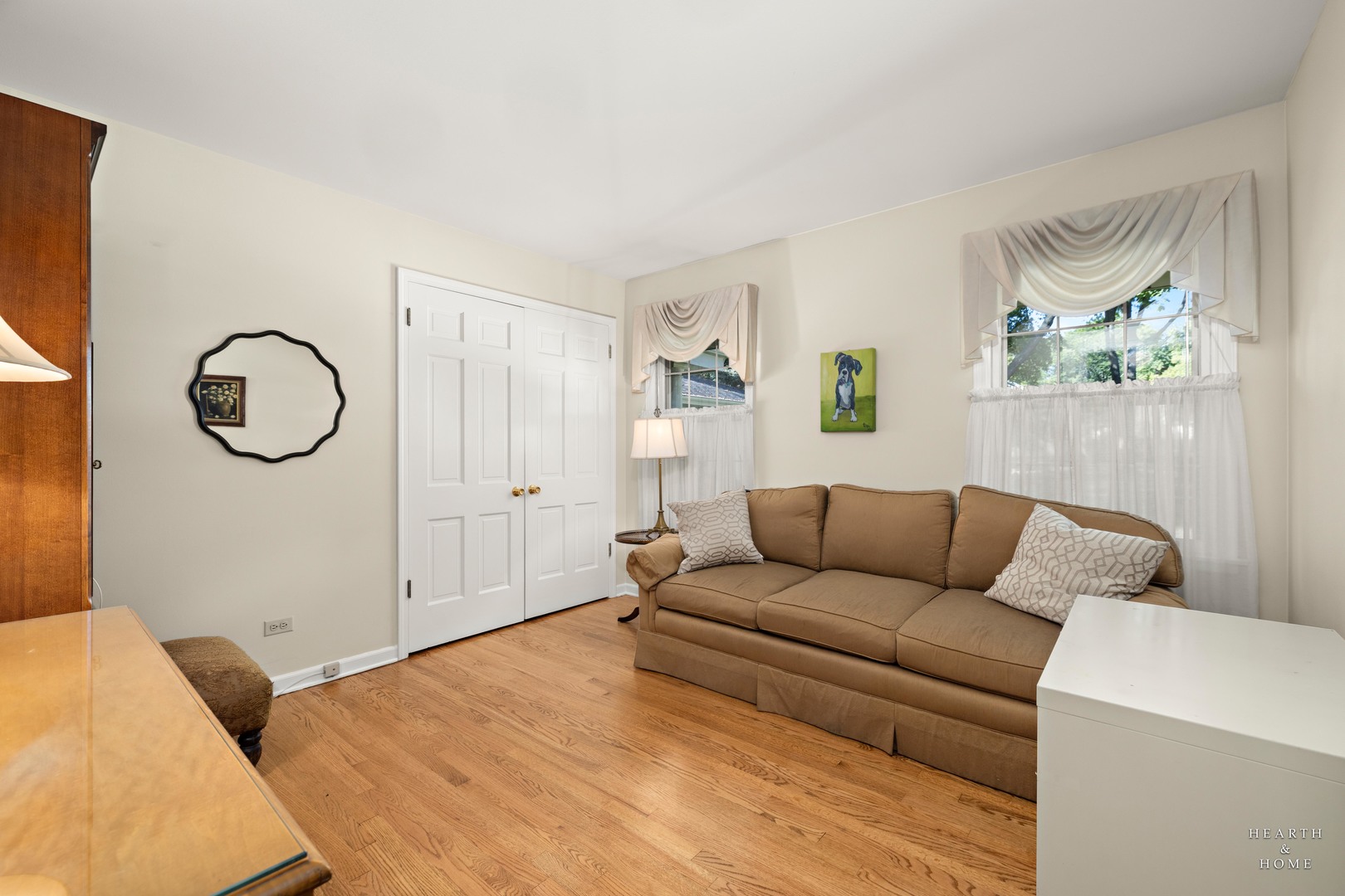 315 Old Mill Road Barrington, IL 60010 - Photo 25 of 37 a living room with furniture a mirror and a window