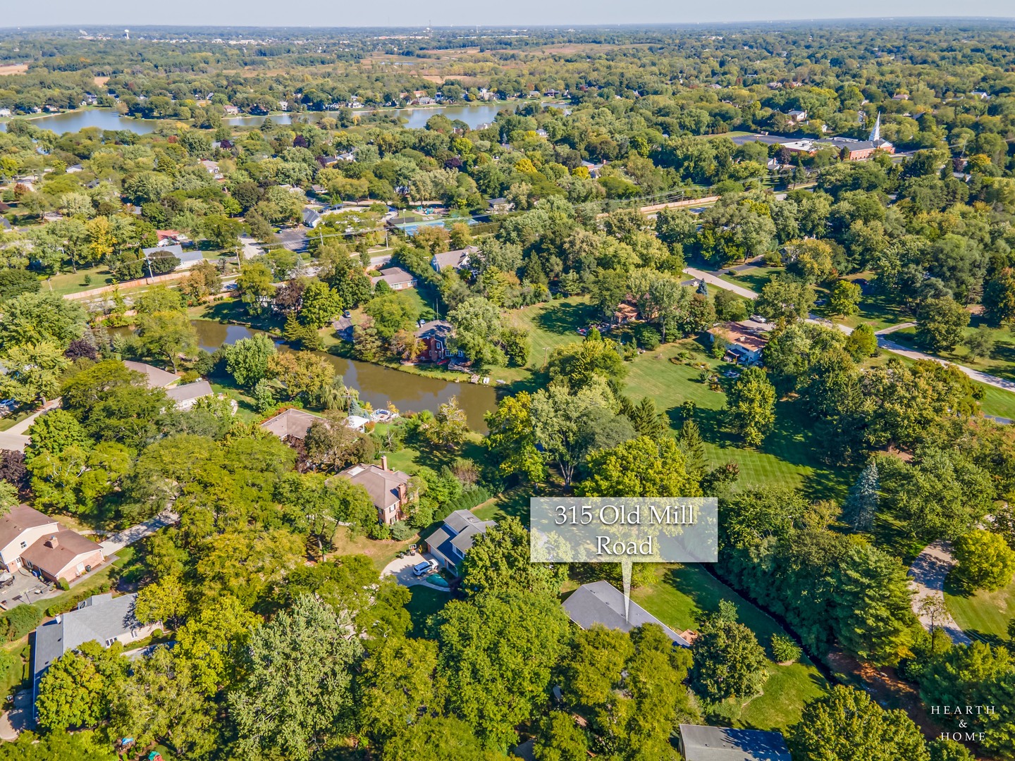 315 Old Mill Road Barrington, IL 60010 - Photo 37 of 37 an aerial view of a houses with a yard