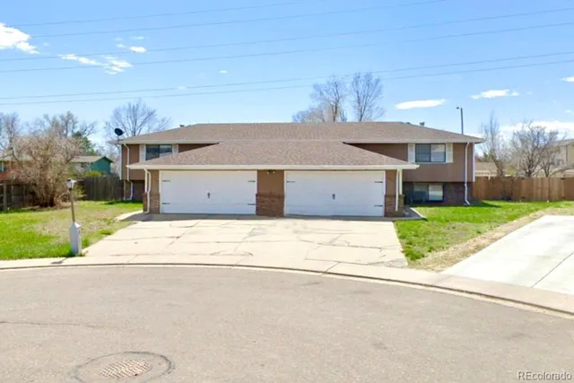 a house view with a outdoor space