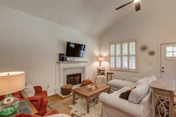 $3,500 | 141 Spruell Springs Road, Atlanta, GA 30342