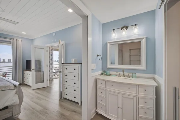 $3,500 | 105 Paradise Harbour Boulevard, Unit 501, North Palm Beach, FL 33408