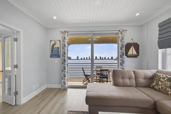 $3,500 | 105 Paradise Harbour Boulevard, Unit 501, North Palm Beach, FL 33408