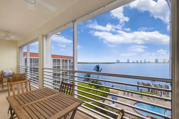 $3,500 | 105 Paradise Harbour Boulevard, Unit 501, North Palm Beach, FL 33408